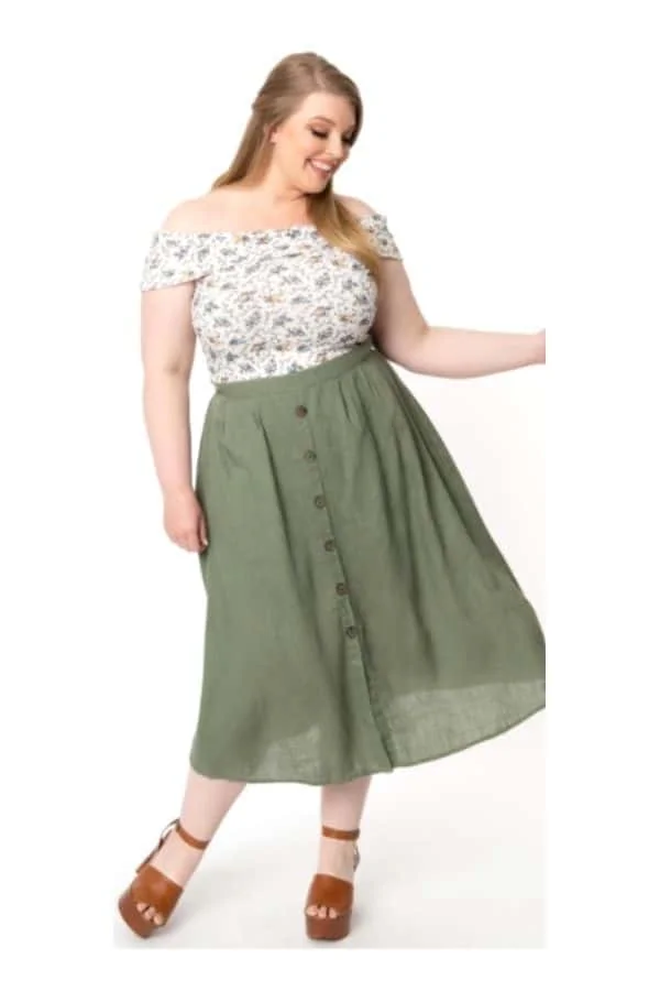 Green skirts outfit for plus size