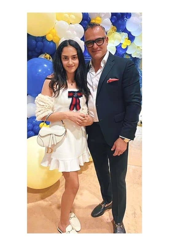 Preppy father-daughter dance outfits