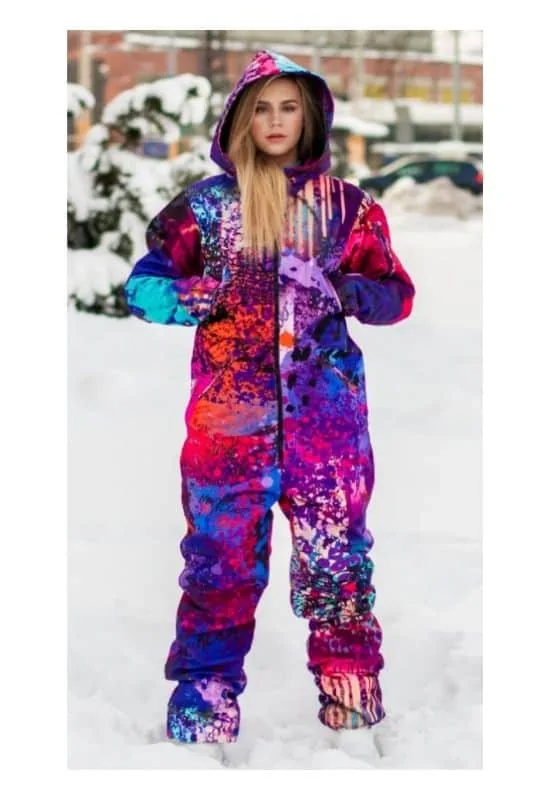 Cute Stylish snowboarding outfit 