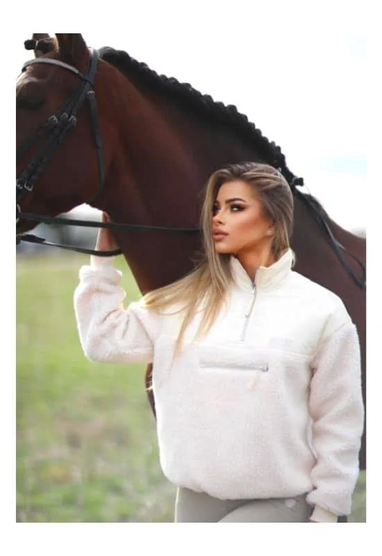 Winter horse riding outfits