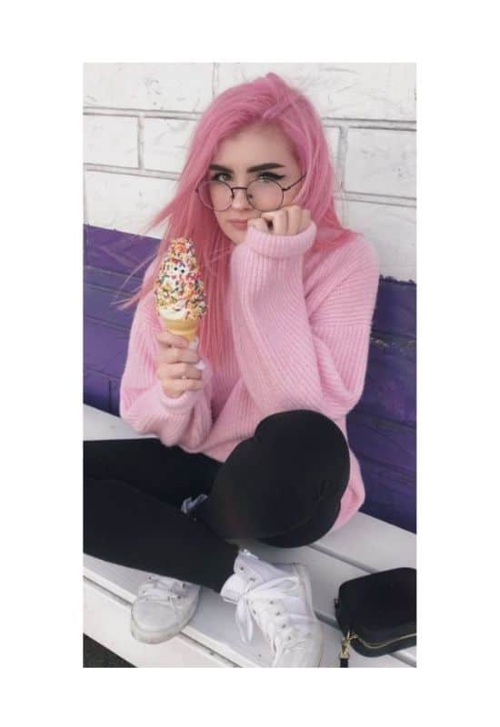 pink hair outfit ideas