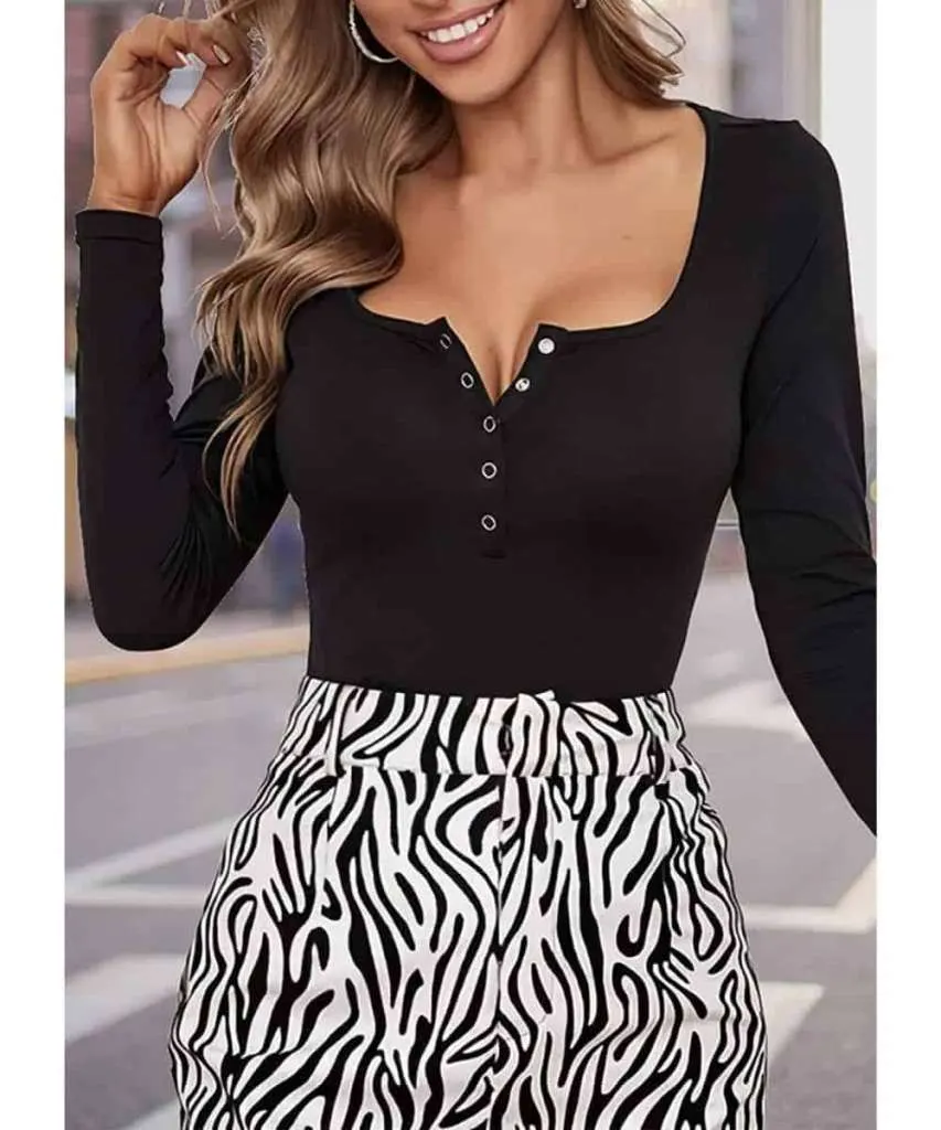 best neckline for small bust