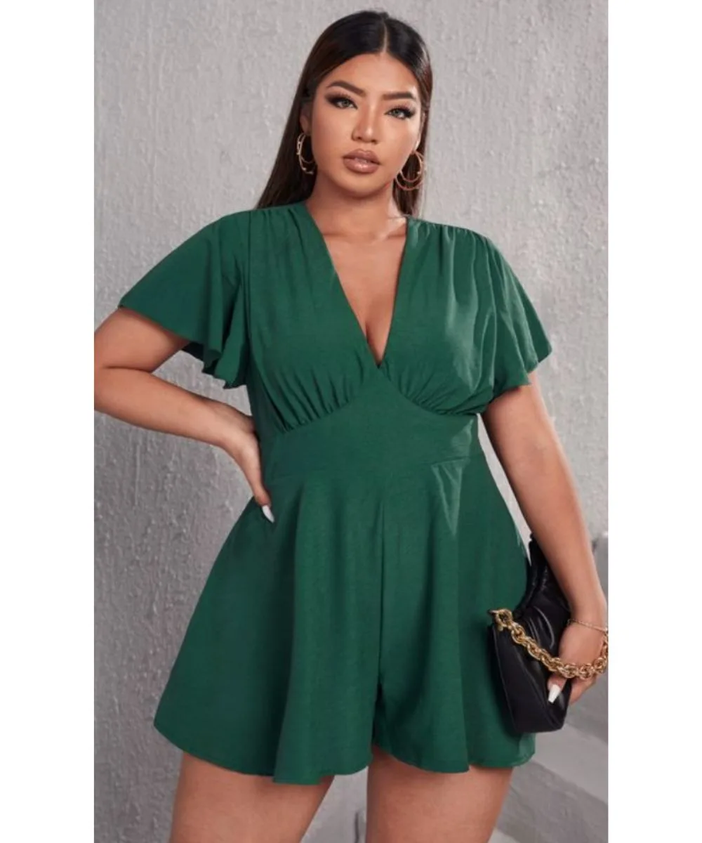 what to wear to graduation plus size