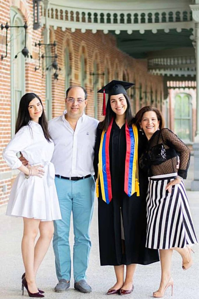 family graduation photos