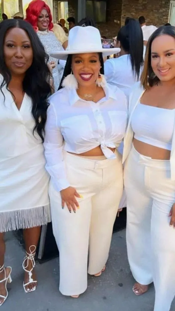 All white Plus size pants suit Cowgirl look
