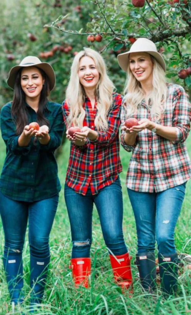 plaid shirt apple picking outfit