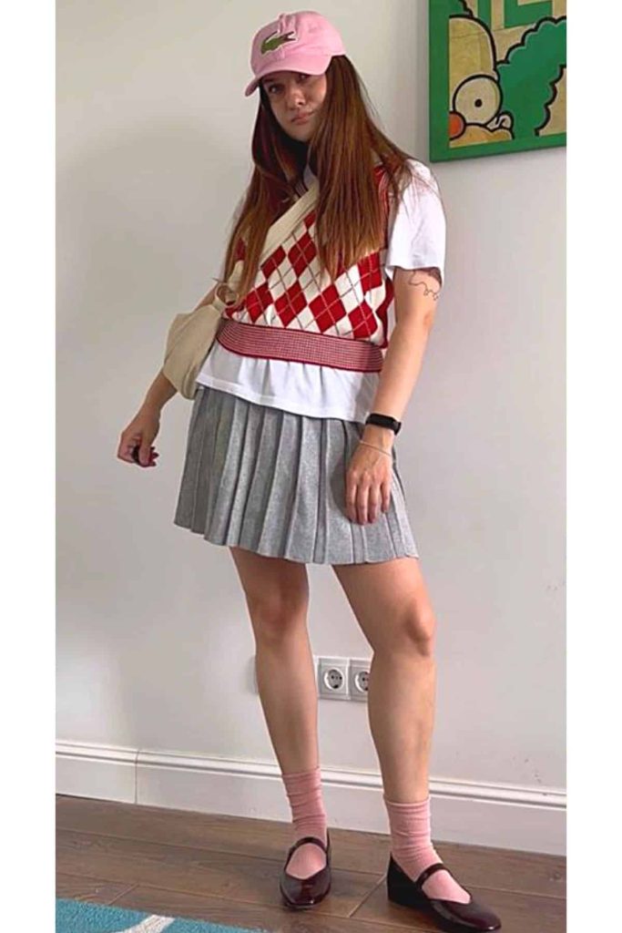 baseball cap outfit with pleated skirt