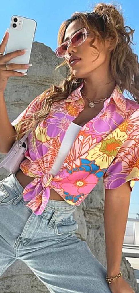 FLORAL cropped shirt with jeans