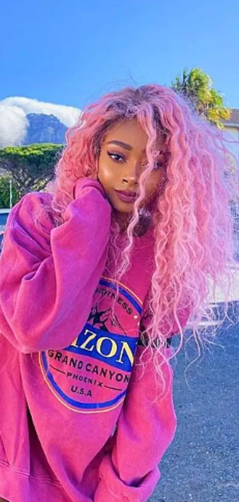 WHAT TO WEAR pink hair