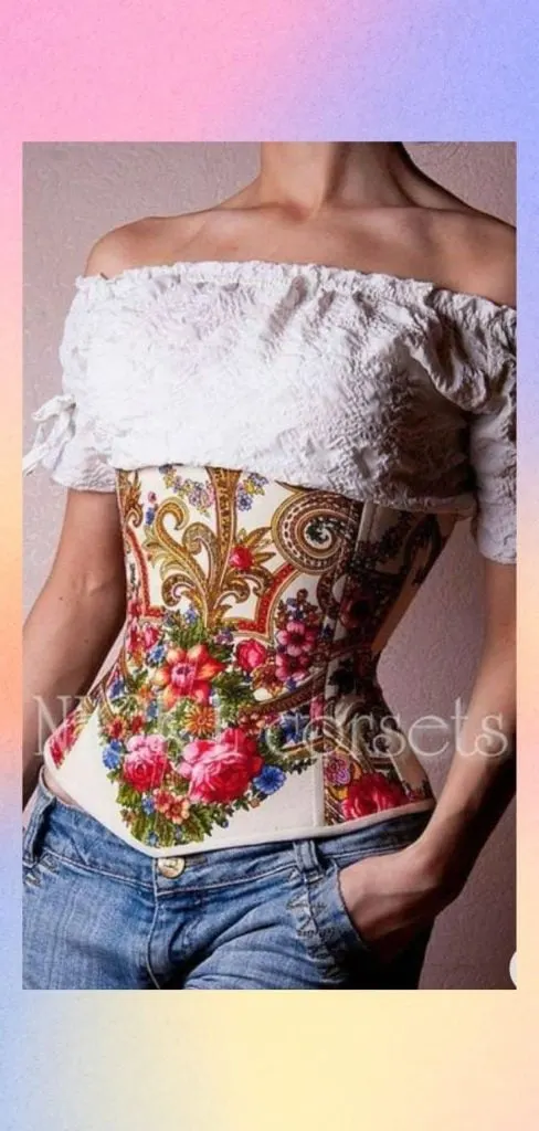 Embroidered corset belt