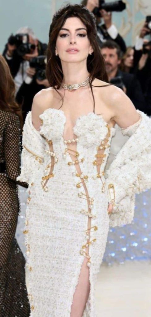 Anna Hathaway white safety pin Versace dress